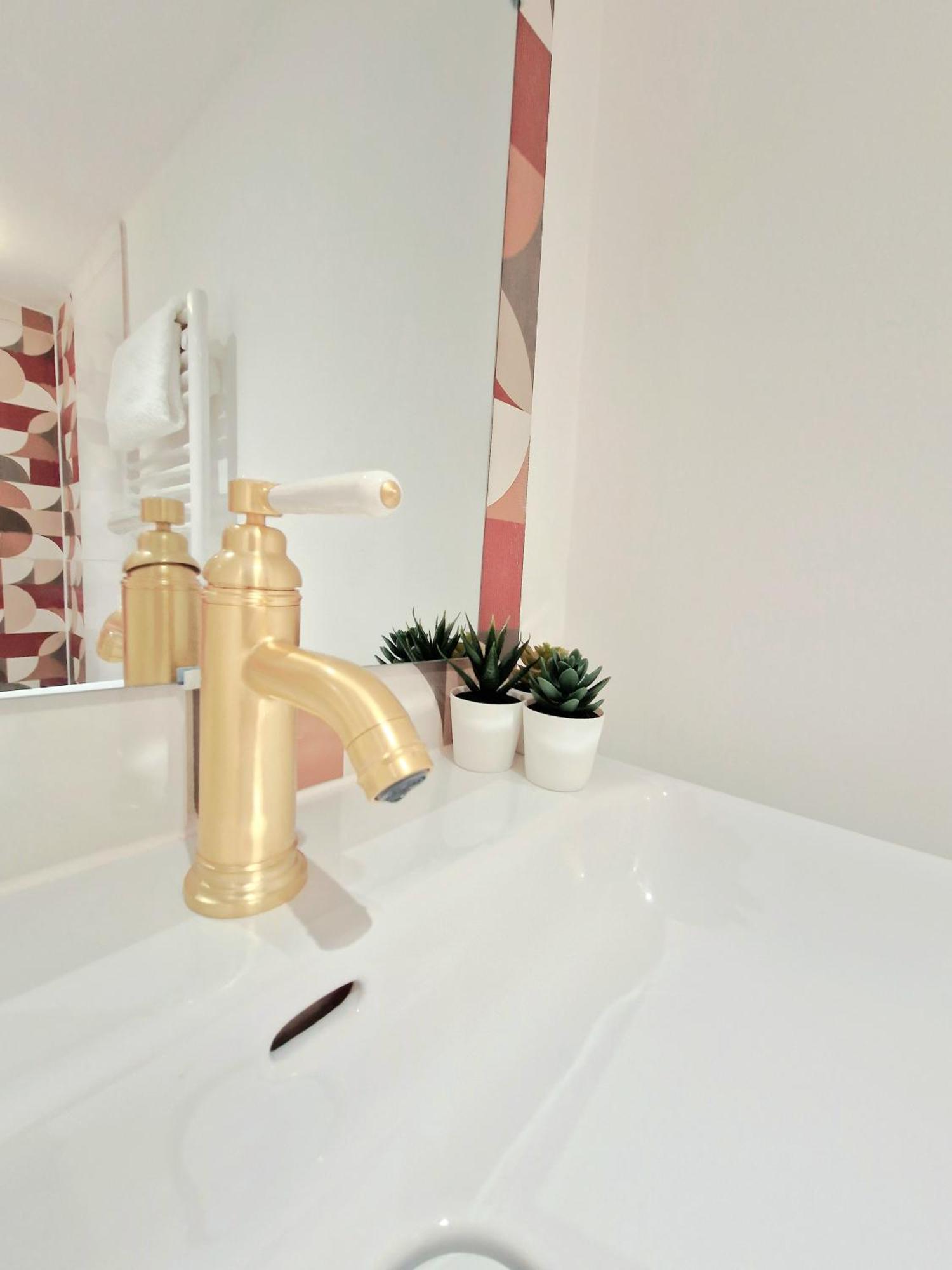 L'Elementaire, Appartement Chic Et Central Miluza Zewnętrze zdjęcie